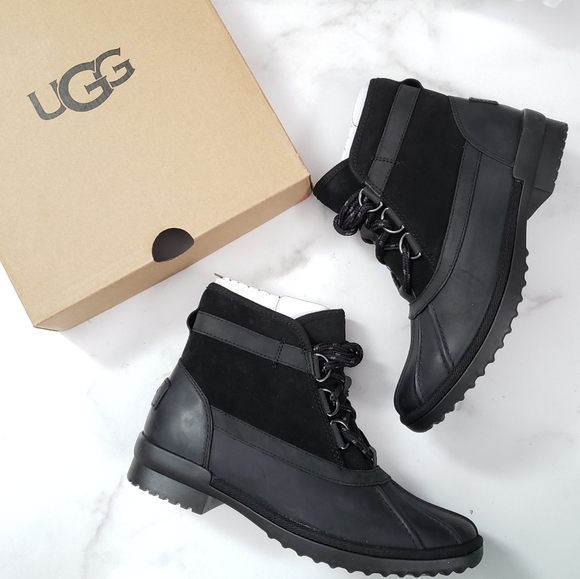 UGG Greda Waterproof Duck Boot Black Leather Suede Ankle Boots Sz 6 - Picture 1 of 6